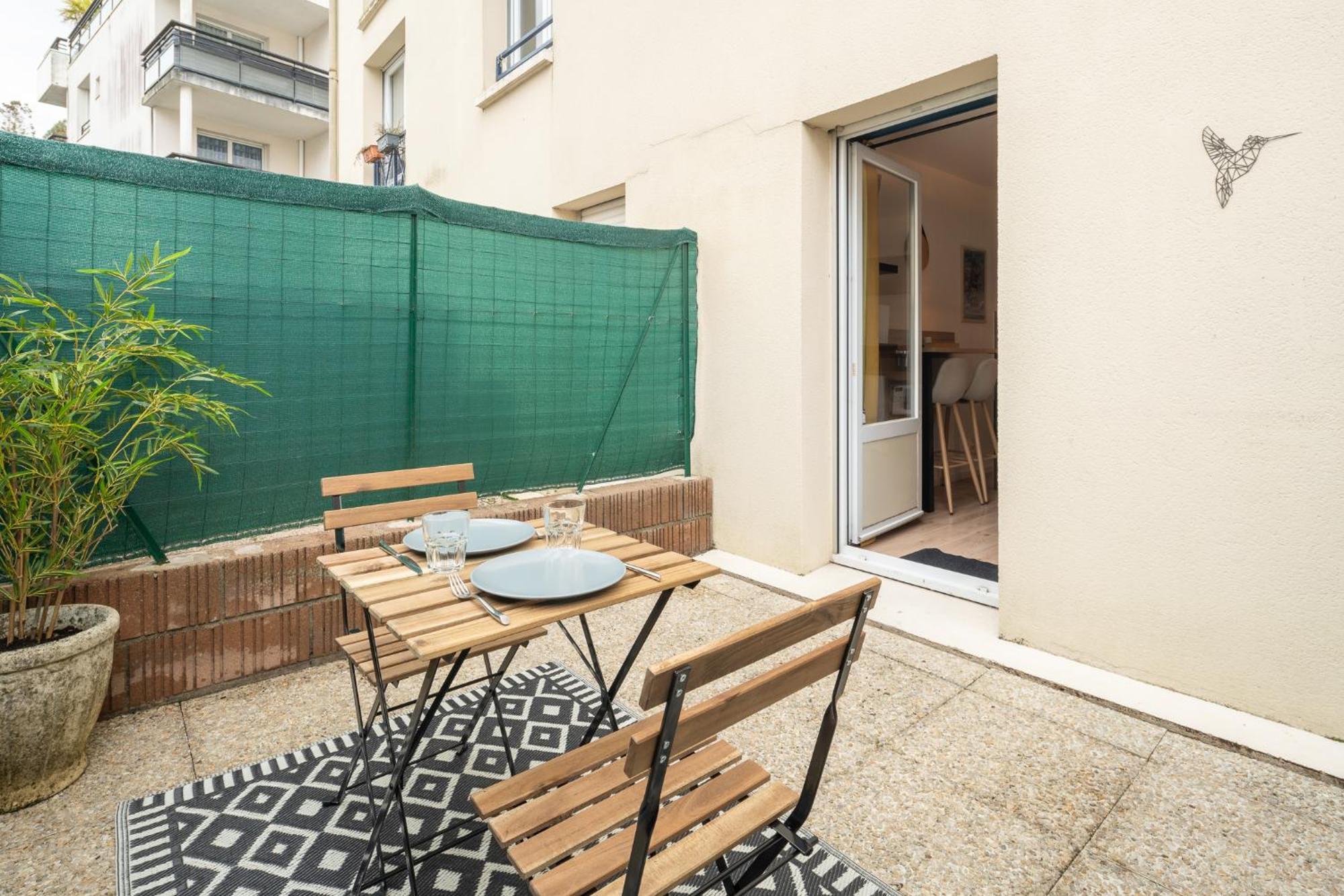 Studio Centre-Ville Avec Terrasse Et Parking Securise Gratuit Nantes Kültér fotó